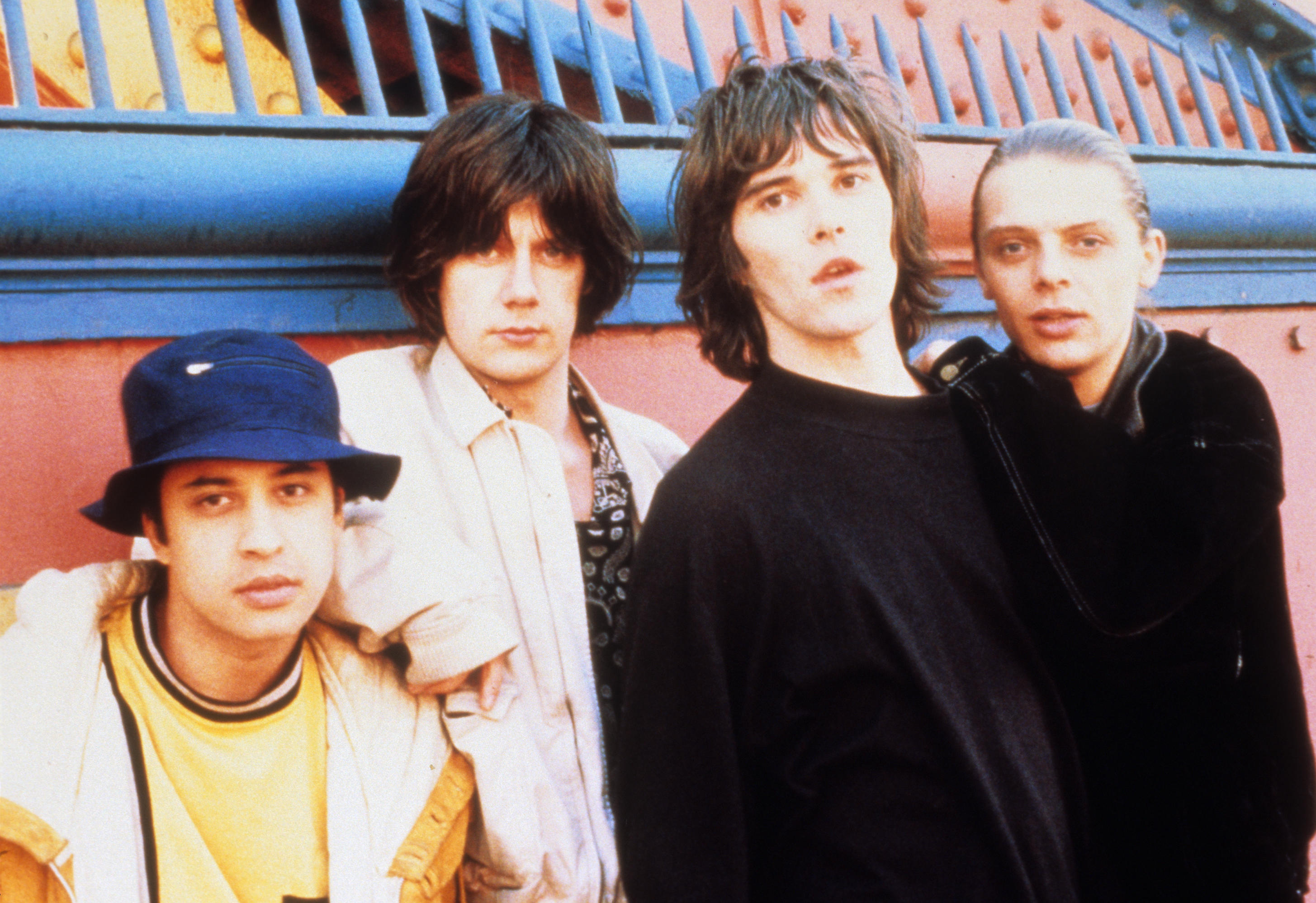 The Stone Roses образовались в 1983 году. На фото Мани с группой, крайний справа.