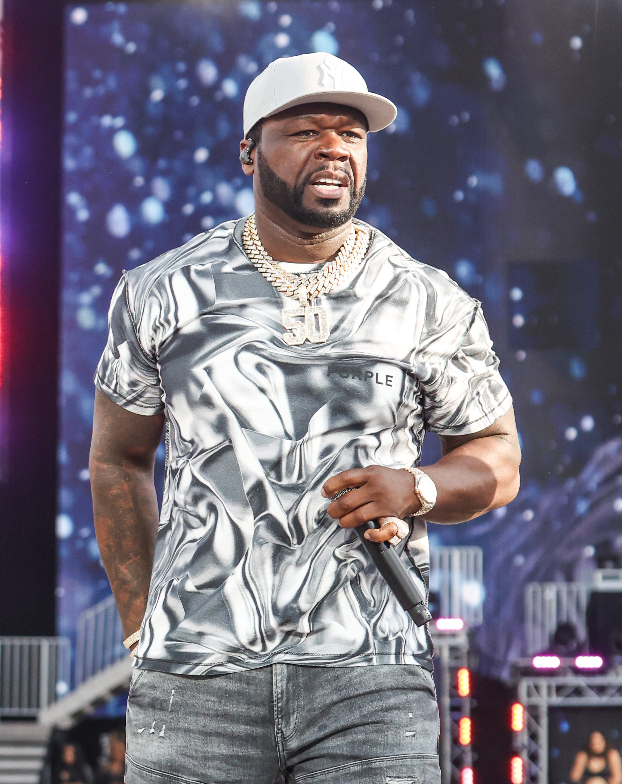 Звезда группы Loose Women подружилась с легендой рэпа 50 Cent за кулисами его концерта в Лондоне