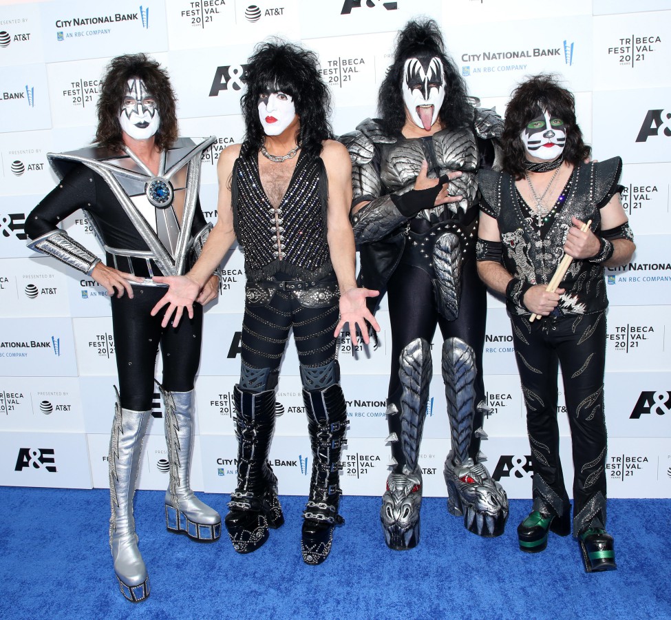 Kiss прекратили гастроли в прошлом году