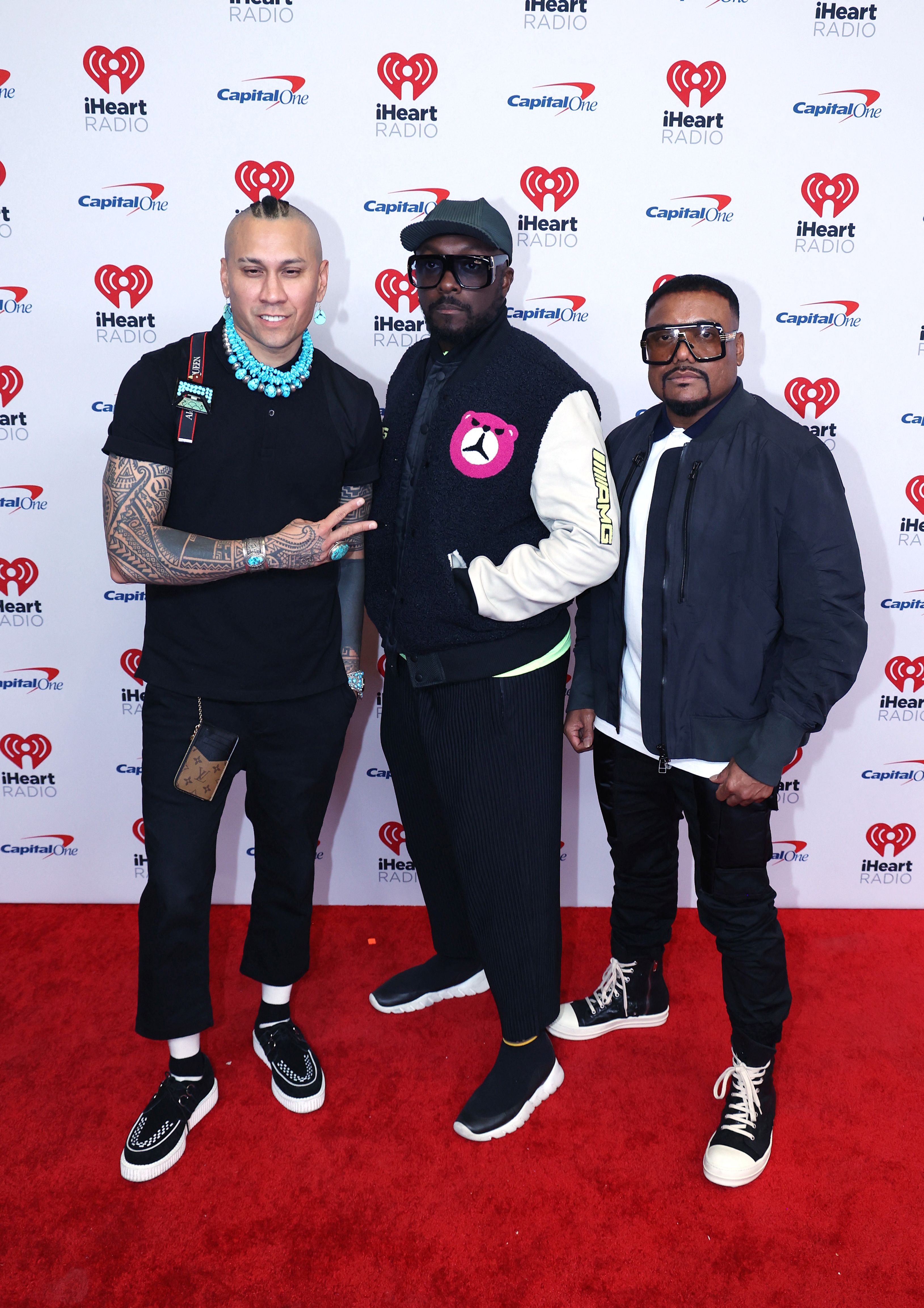 Black Eyed Peas расстались со звукозаписывающим лейблом Sony после ухудшения состояния