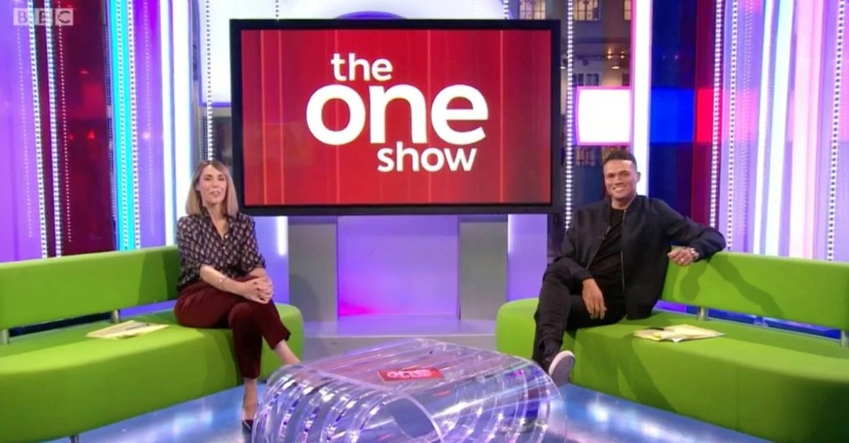 Он регулярно вел шоу The One Show вместе с Алексом Джонсом.