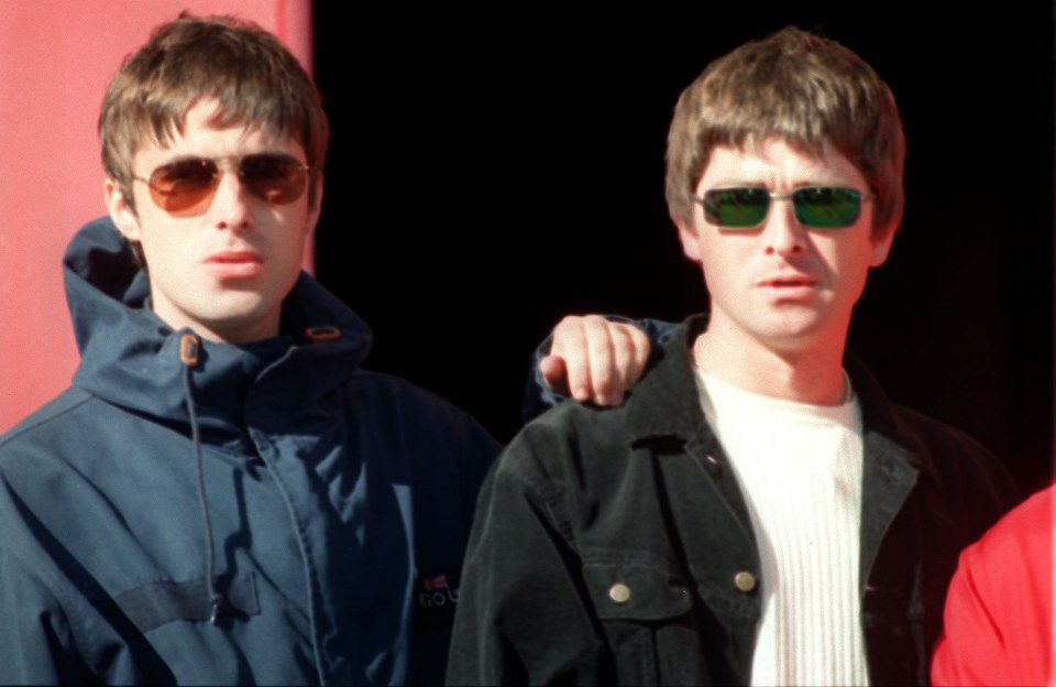 Oasis предупреждает о мошенниках, сайт которых перепродает билеты по «цене дома»