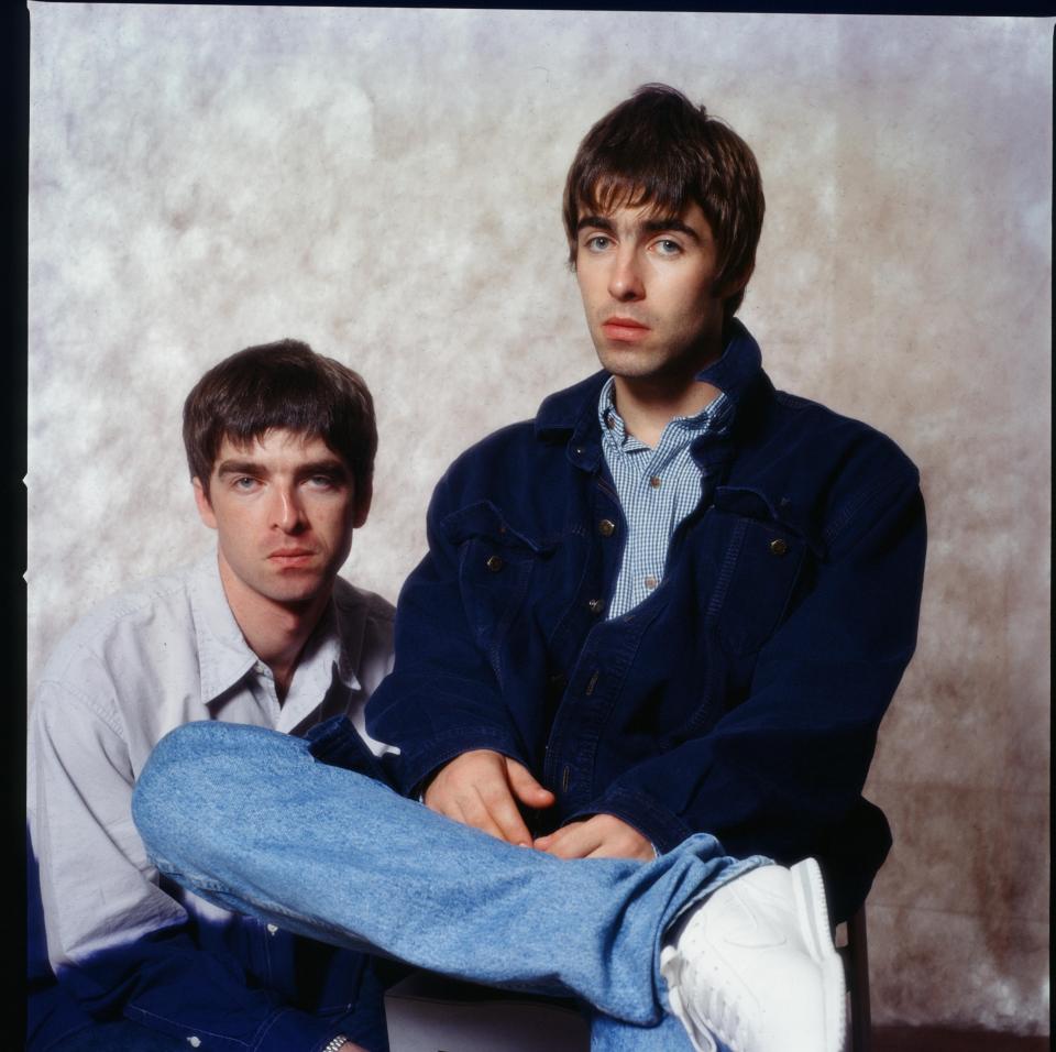 Разочарованные фанаты Oasis сообщили, что «билетов нет» после того, как простояли в очереди несколько часов