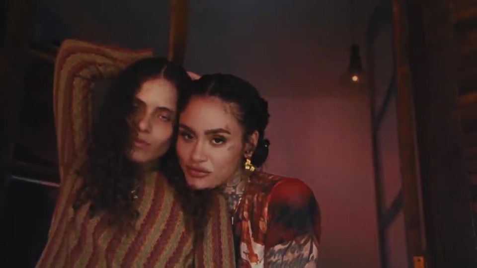 Кейлани ранее встречалась с 070 Shake